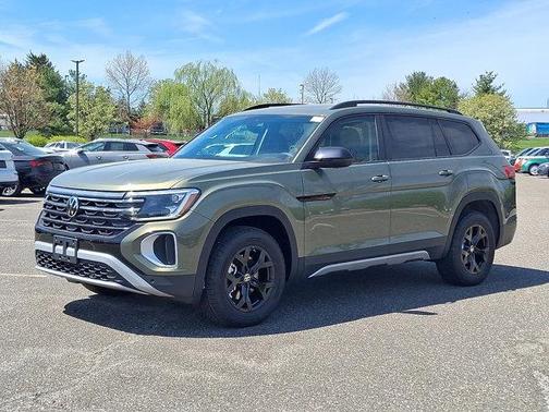 2025 Volkswagen Atlas 2.0T Peak Edition
