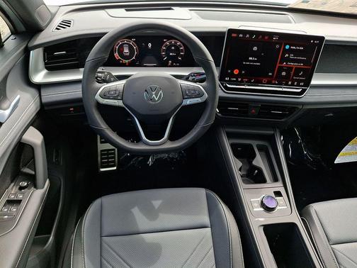 Opal 2026 Volkswagen Tiguan 2.0T SE R-Line Black 4MOTION