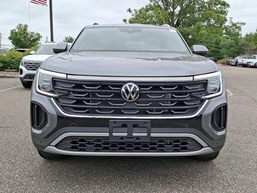 2025 Volkswagen Atlas Cross Sport 2.0T SE w/Technology 4MOTION
