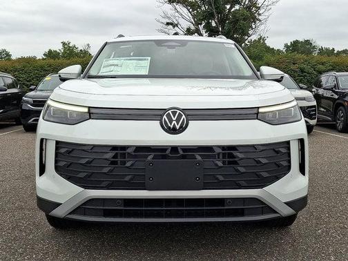 2025 Volkswagen Tiguan 2.0T SE 4MOTION