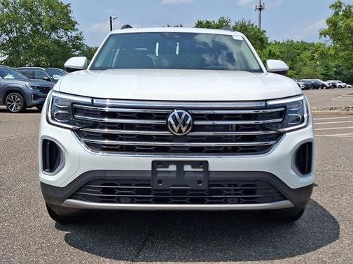 2025 Volkswagen Atlas 2.0T SE w/Technology 4MOTION