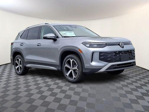 Silver Metallic 2026 Volkswagen Tiguan 2.0T SE 4MOTION