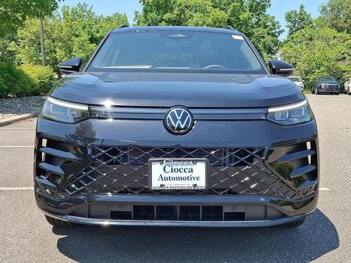 2025 Volkswagen Tiguan 2.0T SE R-Line Black 4MOTION