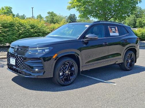 2025 Volkswagen Tiguan 2.0T SE R-Line Black 4MOTION