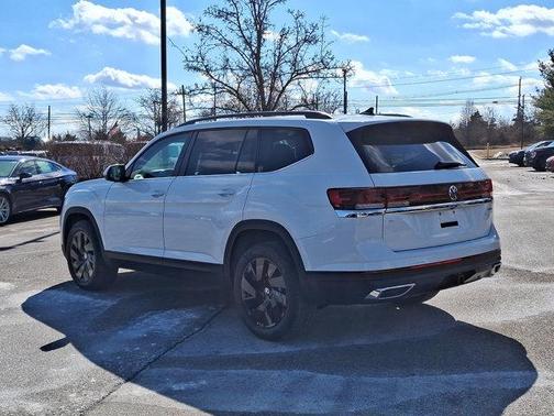 2025 Volkswagen Atlas 2.0T SE w/Technology 4MOTION