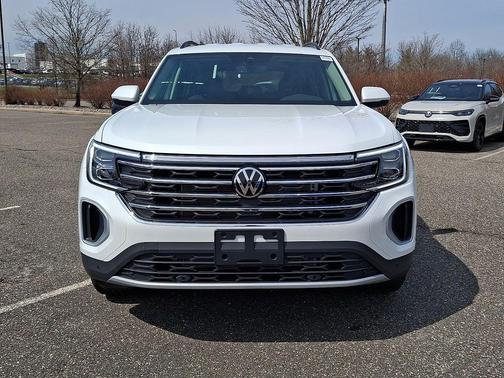 2026 Volkswagen Atlas 2.0T SE w/Technology 4MOTION