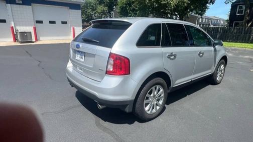Ingot Silver Metallic 2011 Ford Edge 4dr SEL FWD
