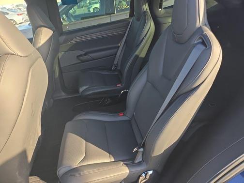 2025 Tesla Model X Base