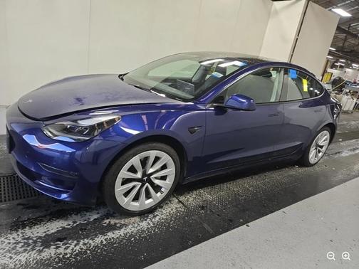 2023 Tesla Model 3 Standard Range