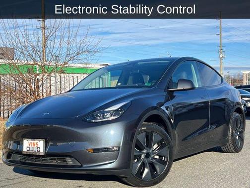 2024 Tesla Model Y Long Range