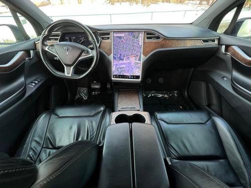2016 Tesla Model X 90D