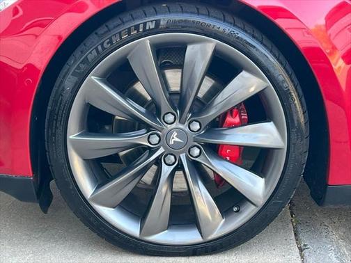 2015 Tesla Model S P85D
