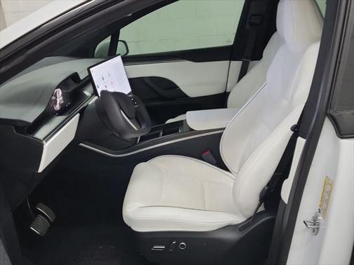 2022 Tesla Model X Plaid