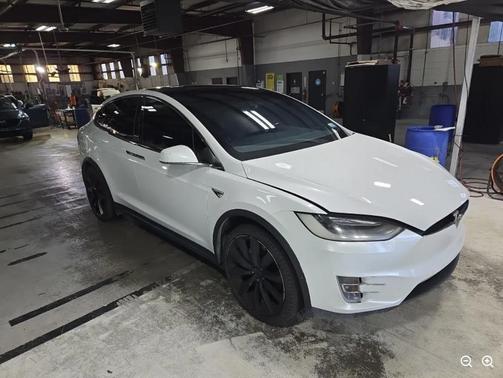 2021 Tesla Model X Long Range