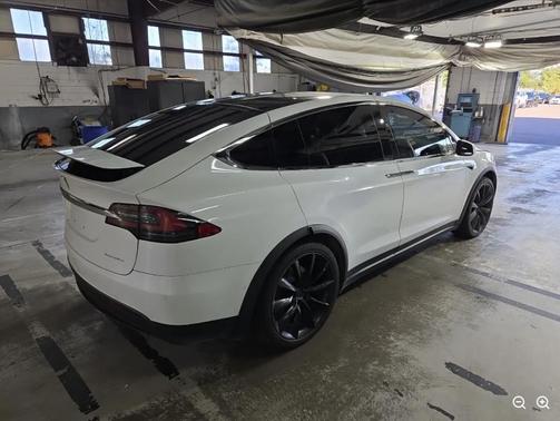 2021 Tesla Model X Long Range