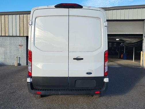 2022 Ford E-Transit T-350 Medium Roof