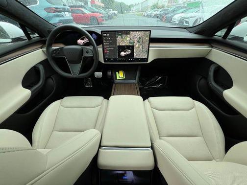 2023 Tesla Model S Base