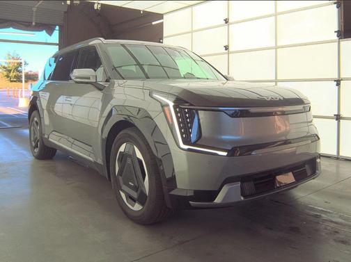 2024 Kia EV9 Land