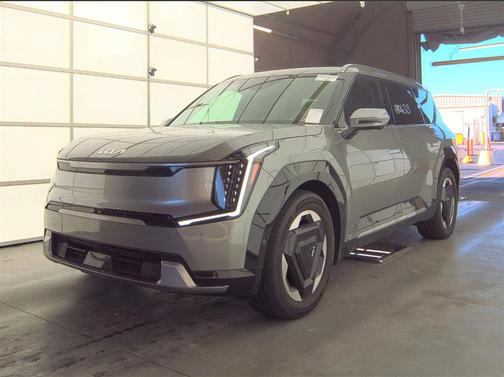 2024 Kia EV9 Land