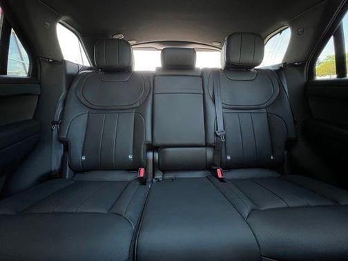 Firenze Red Metallic 2025 Land Rover Range Rover Sport SE
