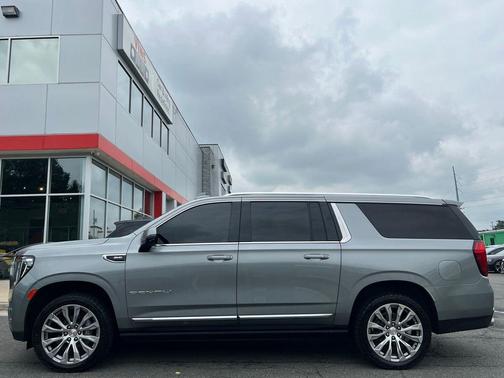 Sterling Metallic 2023 GMC Yukon XL Denali