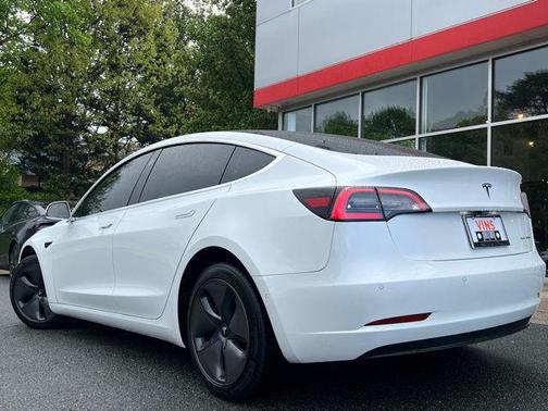 Pearl White Multi-Coat 2020 Tesla Model 3 Long Range