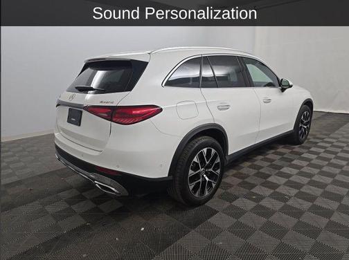 Polar White 2025 Mercedes-Benz GLC 350e Base