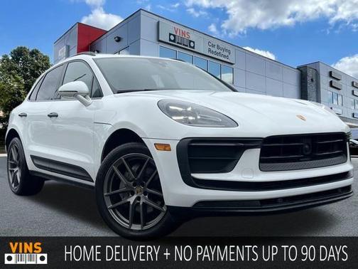 White 2022 Porsche Macan Macan