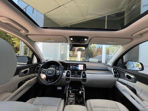 2023 Kia Sorento Plug-In Hybrid SX Prestige