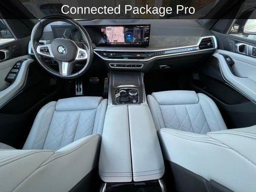 Brooklyn Grey Metallic 2023 BMW X7 xDrive40i