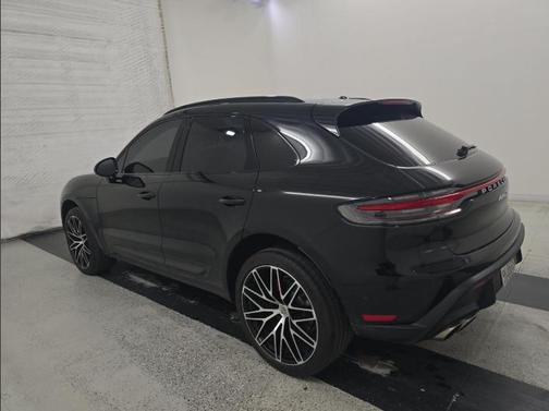 2023 Porsche Macan S