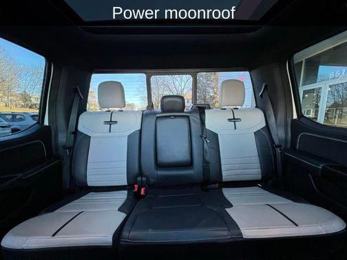 2022 Ford F-150 Lightning Platinum