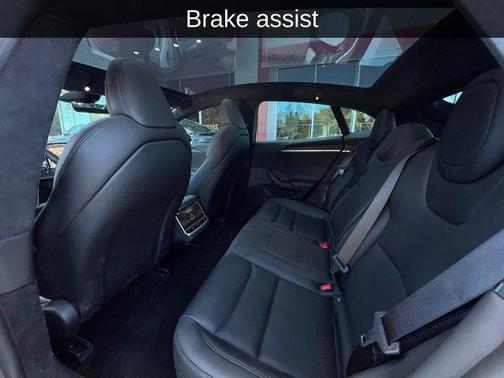 2024 Tesla Model S Base