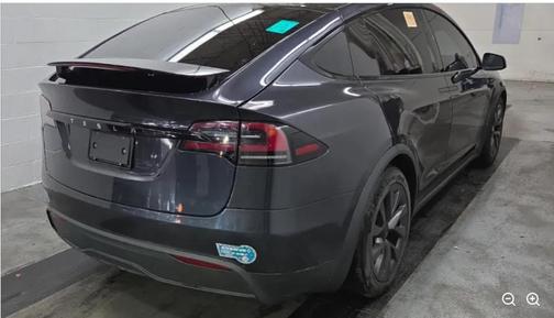 2024 Tesla Model X Base