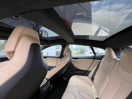 2017 Tesla Model S 75D