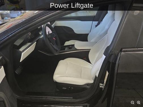 2022 Tesla Model S Plaid