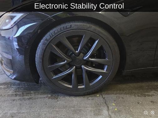 2022 Tesla Model S Plaid