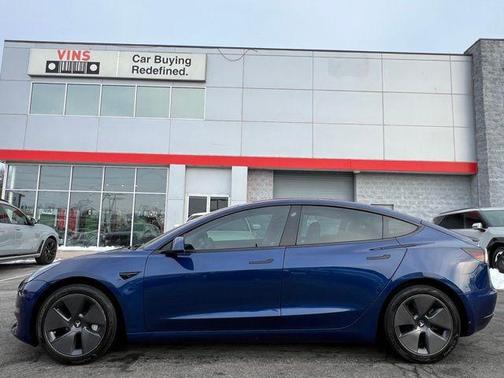 2022 Tesla Model 3 Standard Range
