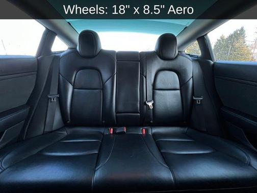 2022 Tesla Model 3 Standard Range