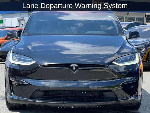 2023 Tesla Model X Base