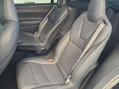 2023 Tesla Model X Base
