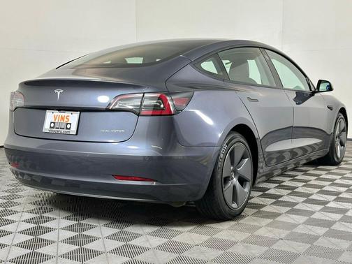 Gray 2021 Tesla Model 3 Long Range