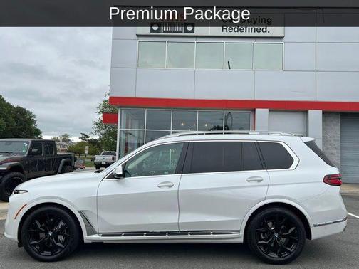 2023 BMW X7 xDrive40i
