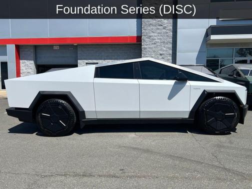 Stainless Steel 2024 Tesla Cybertruck Cyberbeast