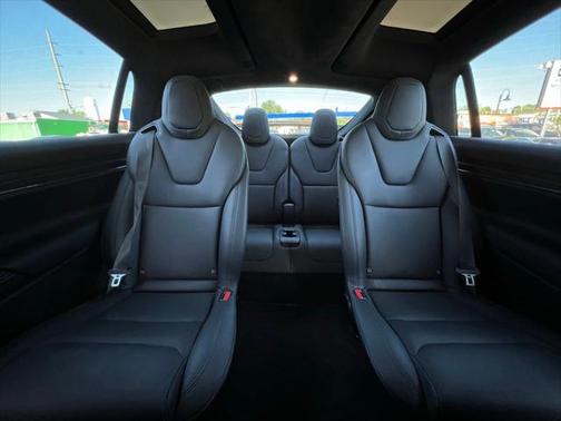 2023 Tesla Model X Base