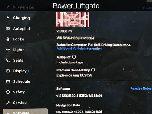 2023 Tesla Model S Plaid