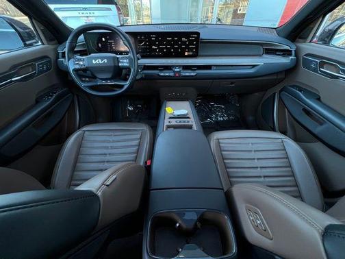 2024 Kia EV9 Land