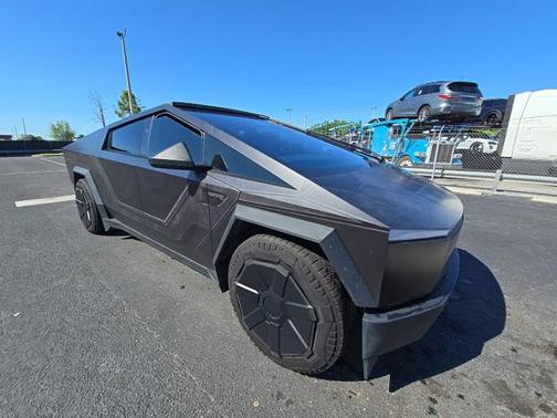 Stainless Steel 2024 Tesla Cybertruck Cyberbeast