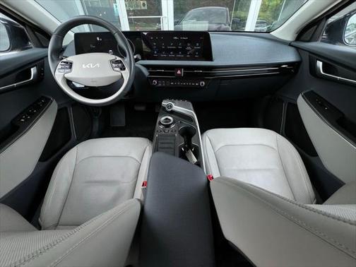 2022 Kia EV6 Wind