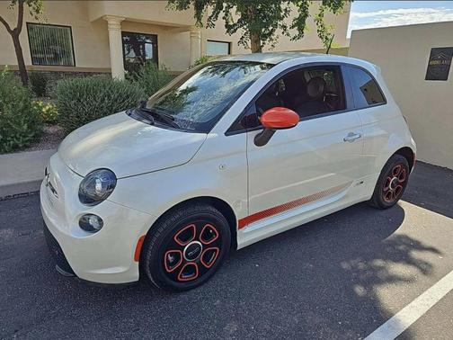 2017 FIAT 500e Battery Electric